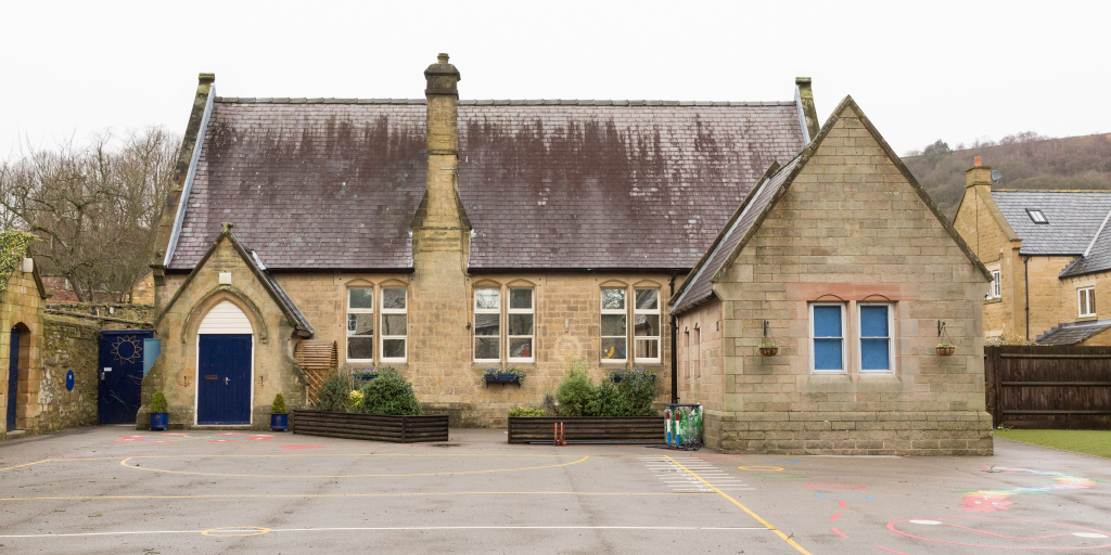School Cleaning Explained: Emergency vs Daily Cleaning